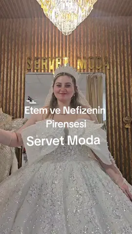 A post by @servet_moda on TikTok caption: #servet #moda #plovdiv  tel 089 302 1018 🧿 👑 