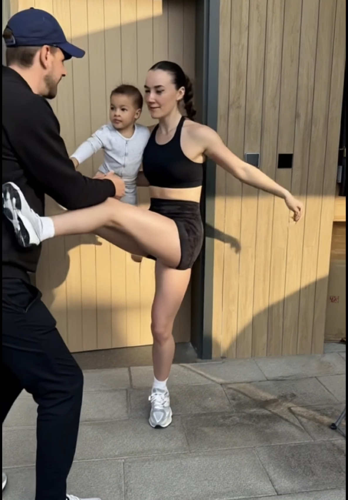 A post by @lisafiitt on TikTok caption: I’m so confused 🤣 #aifilter 