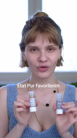 A post by @yagmurvardar_ on TikTok caption: #işbirliği @Etat Pur Türkiye Etat Pur'un temel felsefesi, cilt bakımında "biyomimetik" bir yaklaşımı benimseyerek, cildin doğal biyolojik süreçlerini desteklemektir. Ürün yelpazesi de her cilt tipine ve  ihtiyacına uygun çözümler sunmayı hedefleyen başarılı bir dermokozmetik markasıdır.  Etat Pur'un dikkat çeken özelliklerinden biri, ürünlerini iki ana kategoriye ayırması: "Saf Aktif Moleküller" ve "Biyomimetik Bakım". Saf Aktifler, spesifik cilt sorunlarını hedefleyen yüksek konsantrasyonlu aktif bileşenlerdir. Biyomimetik Bakım ise günlük cilt bakım rutini için temel ürünler sunar ve cildin doğal dengesini korumayı amaçlar. 1- Etat Pure Active Peptid-4 Pro Collagen Dolgunlaştırıcı Saf Konsantre Bakım Cilt ile başarılı bir  uyuma sahip biyomimetik bir formüle sahiptir. İçerdiği peptitler ve diğer aktif bileşenler sayesinde kollajen üretimini teşvik eder ve cildin elastikiyetini artırır. Mimiz çizgileri ve kırışıklık görünümünü azlatmaya yönelik çalışır.  2- Etat Pur Active Resveratrol Derin Kırışıklık Karşıtı Saf Konsantre Bakım Asma yaprağı özü içeriği ve güçlü antioksidan özellikleri ile cildi serbest radikallerden korur, nemlendirir ve cilt bariyerini güçlendirir. Özellikle anti-aging etkileri olan bu ürün, ince çizgilerin ve kırışıklıkların görünümünü azaltmaya yardımcı olacaktır. #ciltbakımı 