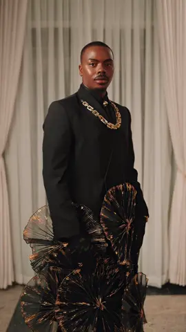 A post by @enioluwa on TikTok caption: It’s only You 4 Me.😍 Dressed in Black & Gold for #veekees30thsoiree 