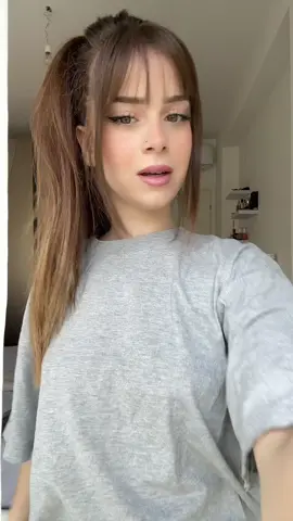 A post by @martadaddato on TikTok caption: Pronta a sfilare in aereoporto @snipes #adv #gotitfromsnipes 