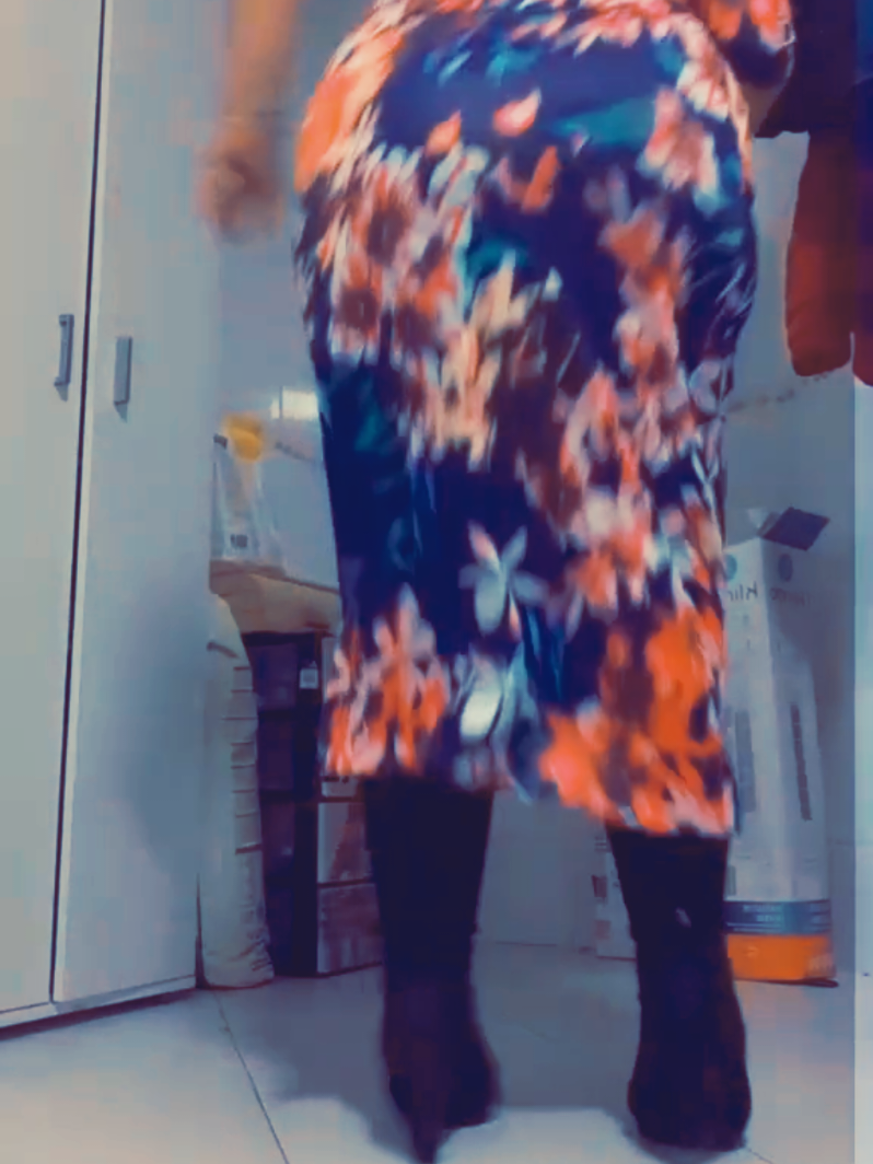 A post by @mistery142 on TikTok caption: #dance #bailar #baile #feliz #happy #wait 