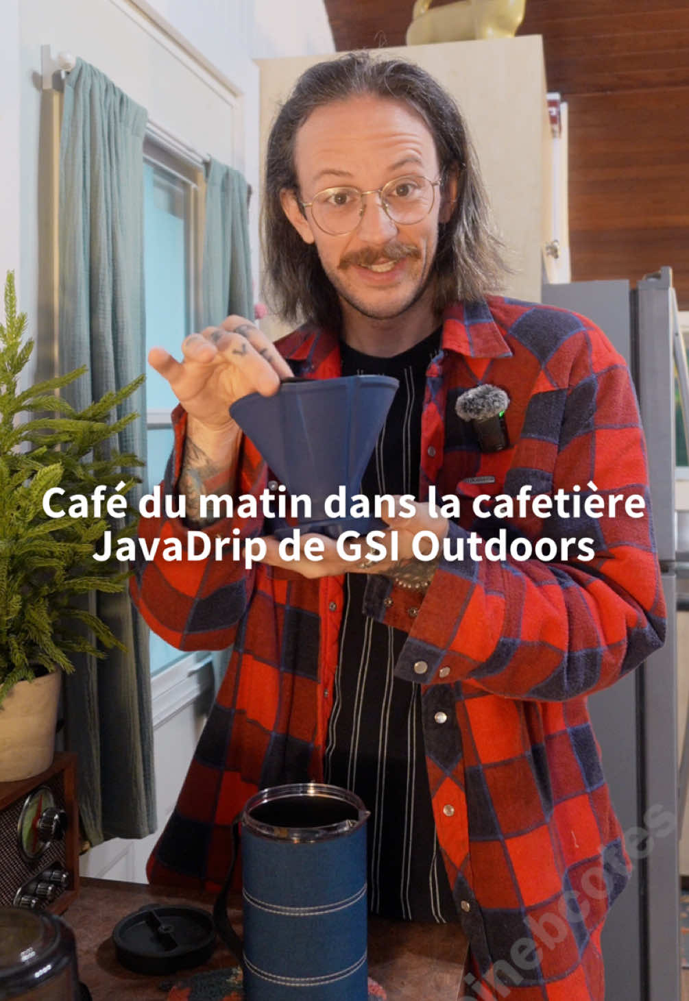 A post by @antoinebcotes on TikTok caption: Une cafetière de camping (JavaDrip) très facile à utiliser. @GSI #reçu 🏕️ Toujours avec mon café préféré: le Café Boisé. 🔗J’ai un lien affilié sur mon profil si jamais tu es intéressé par les produits de cette marque. #café #gsioutdoors #GSI 
