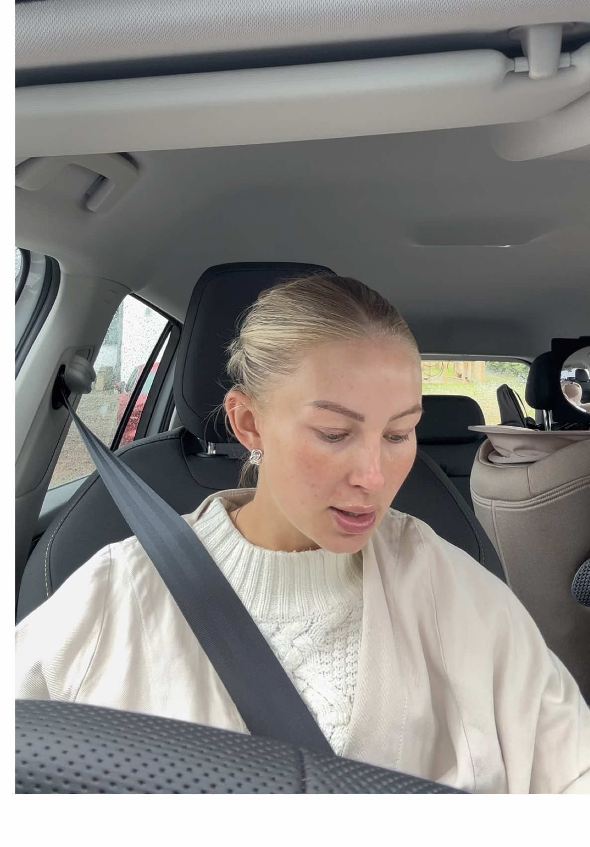 A post by @nattid on TikTok caption: En vanlig morgon med oss 💗🐞 hoppas ni får en fortsatt bra dag 🌼