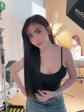 A post by @longmanin on TikTok caption: 👯‍♀️