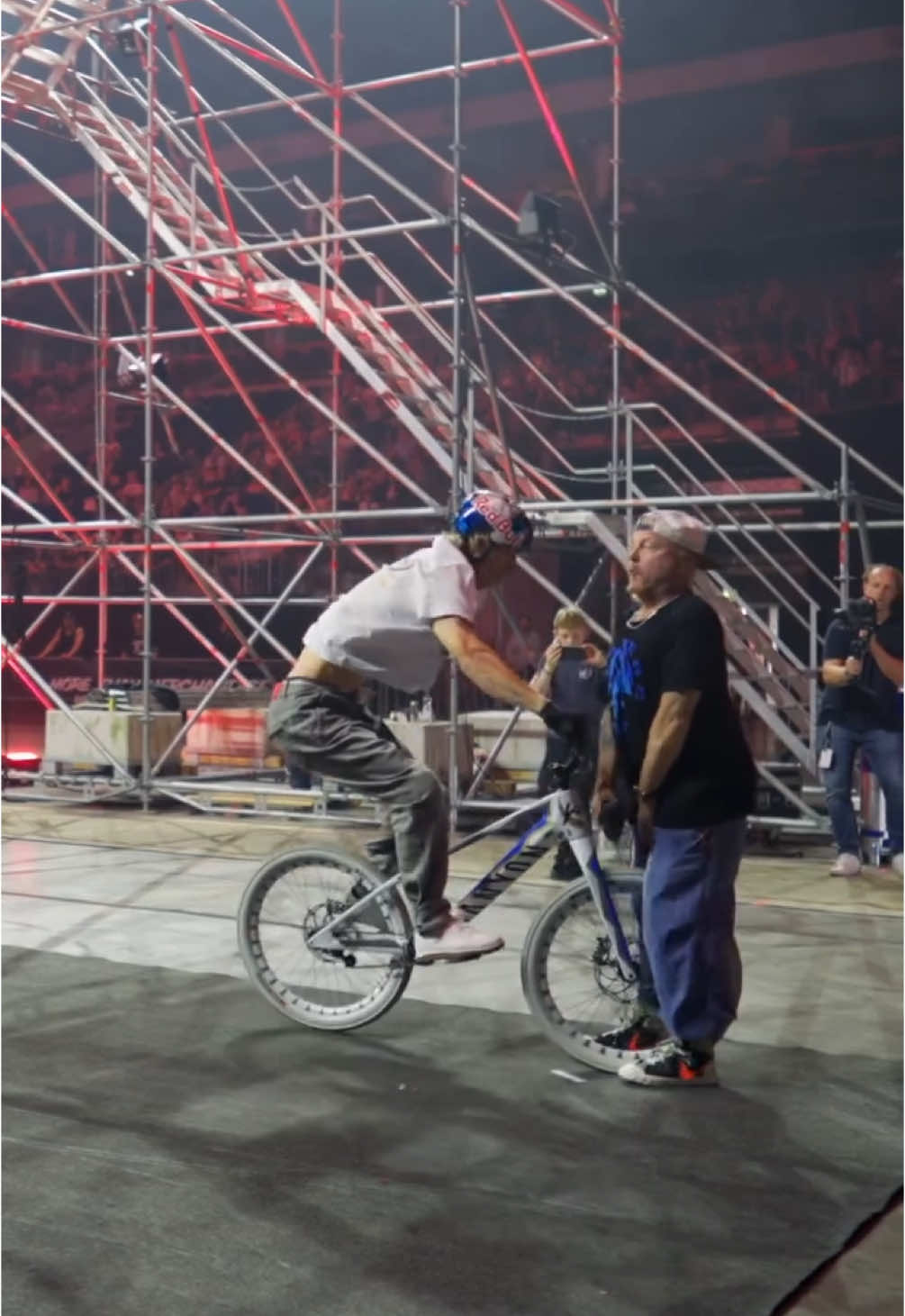 A post by @wibmerfabio on TikTok caption: The most precise flip I might have done 😂 Maybe slightly too much motivation from the crowd @mastersofdirt 