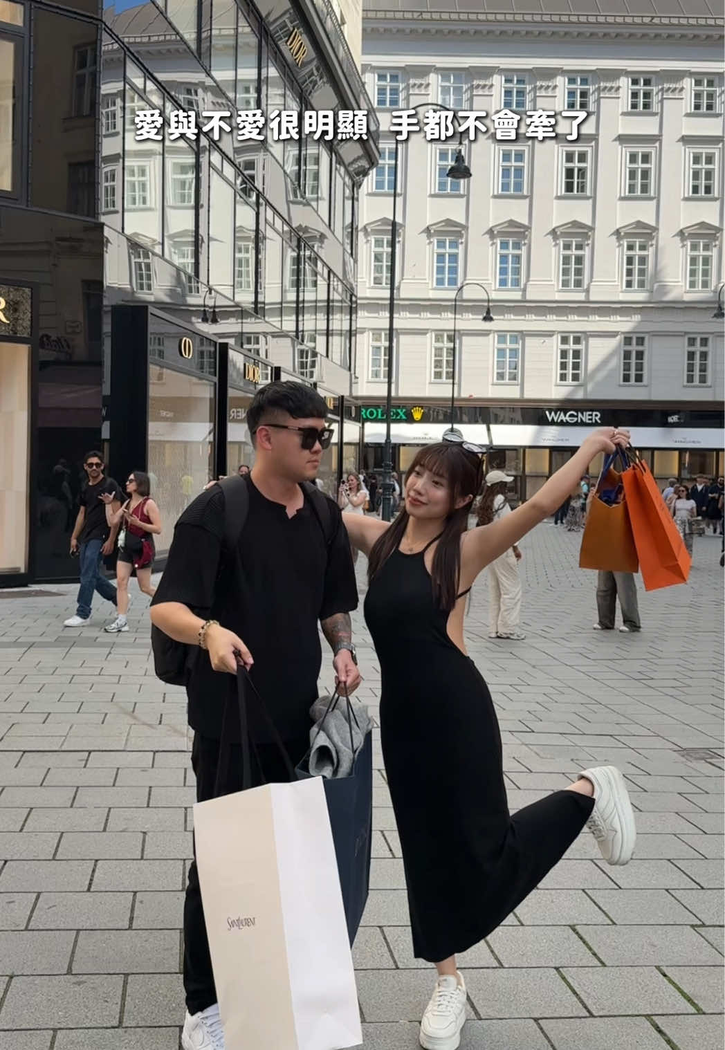 A post by @doublegirl_ on TikTok caption: 所以愛會消失對嗎、 #情侶 