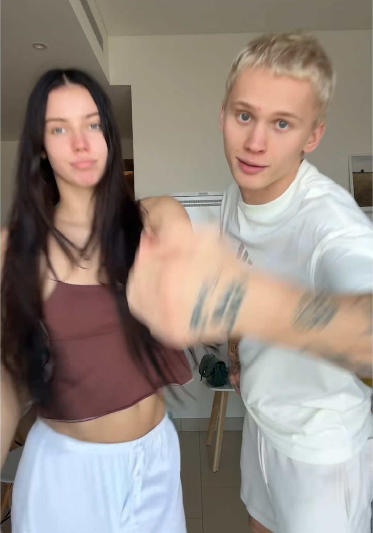A post by @danya_milokhin on TikTok caption: @🖤 🤝🏻