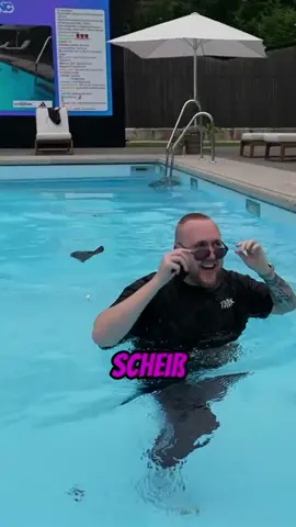A post by @zarbex.highlights on TikTok caption: @zarbex geht Baden @maximalschradin@the_real_eligella#clips #fyp #twitch #spaß