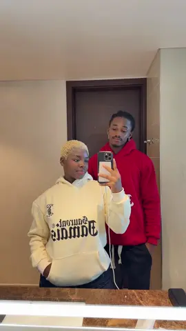 A post by @bozick224 on TikTok caption: #pourtoi #viralvideos #guineenne224🇬🇳 #fiance #💍 #khaliletmariam 