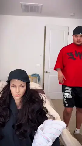 A post by @scare.rank.usaaa on TikTok caption: 😂😂🤣#sachi #larobenz #zaza #funnyprank #scareprank #scaring #scarecam #funny #scare #pregnant #videofunny #pranks #usa #tiktok #tiktoklover #tiktoklove #fyp #foryou #foryoupage #prank 