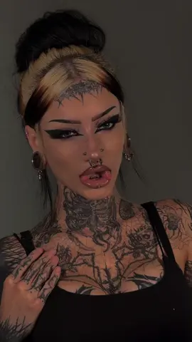 A post by @m0rguekitty on TikTok