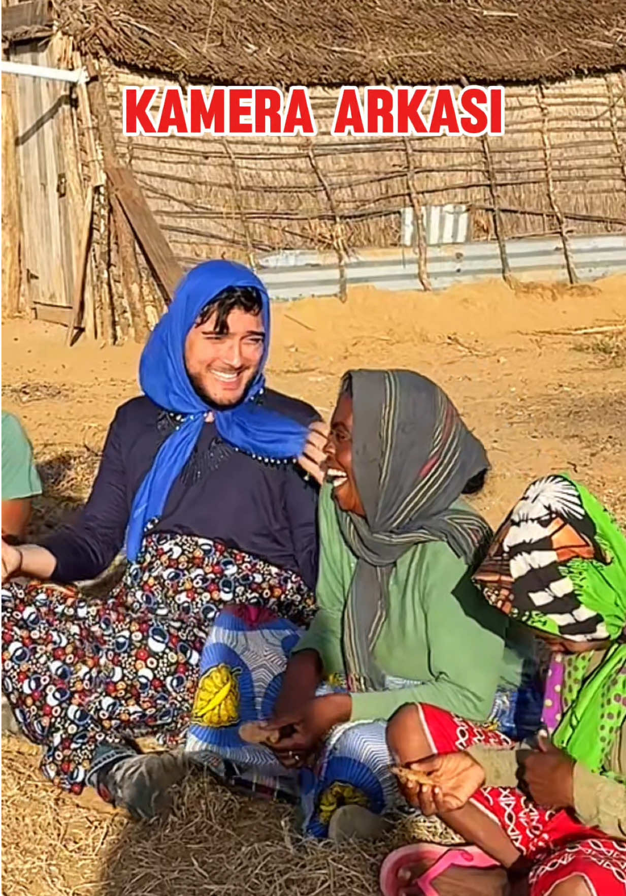 A post by @ramazanbayram_ on TikTok caption: KAMERA ARKASI - Afrikalı ablaların Türkçe konuşmasını öğretiyorum😂 Bence çok güzel konuştular öyle değil mi?? Yorumlarınızı bekliyorum! Video nasıl olmuş? #keşfet 