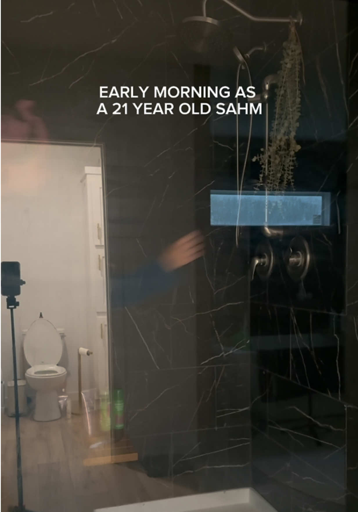 A post by @kylieapitts on TikTok caption: I forgot Just how much I love waking up early before everyone gets up!😩🤩 #sahm #kyliepitts #sahmlife #momtent #ditl 