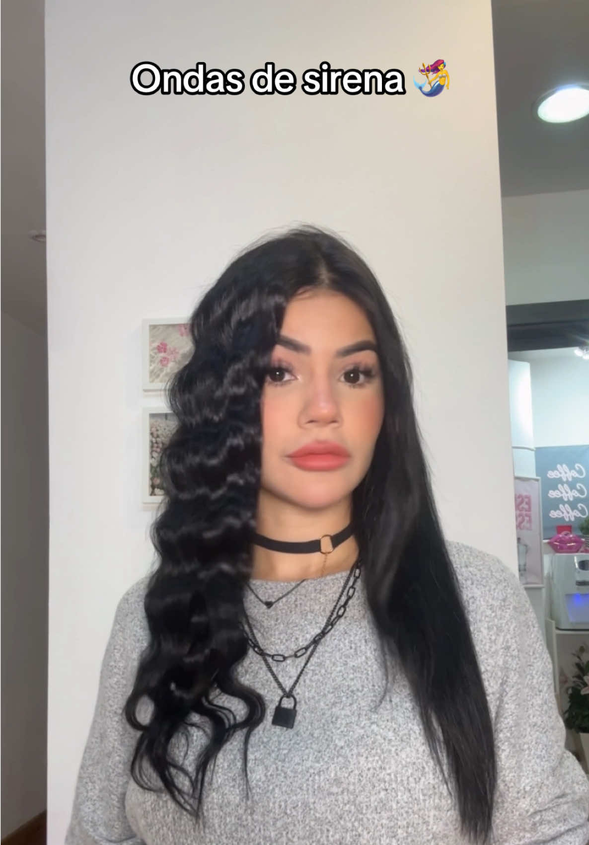 A post by @marianamiamorch on TikTok caption: ¡Cabello de sirena en menos de 10 minutos! 🧜  @SHEGLAM @SHEGLAM.HAIR  #SHEGLAM #SHEGLAMHAIR #SHEGLAMItCurl #SHEGLAMBeachBabe Busca beachb en SHEIN o SHEGLAM.com para encontrar este producto