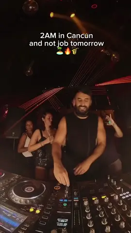A post by @johnelleofc on TikTok caption: Nothing can stop us! 🏝️🌙❤️‍🔥 #johnelle #summervibe #summervibes #djing #eletronicmusic 
