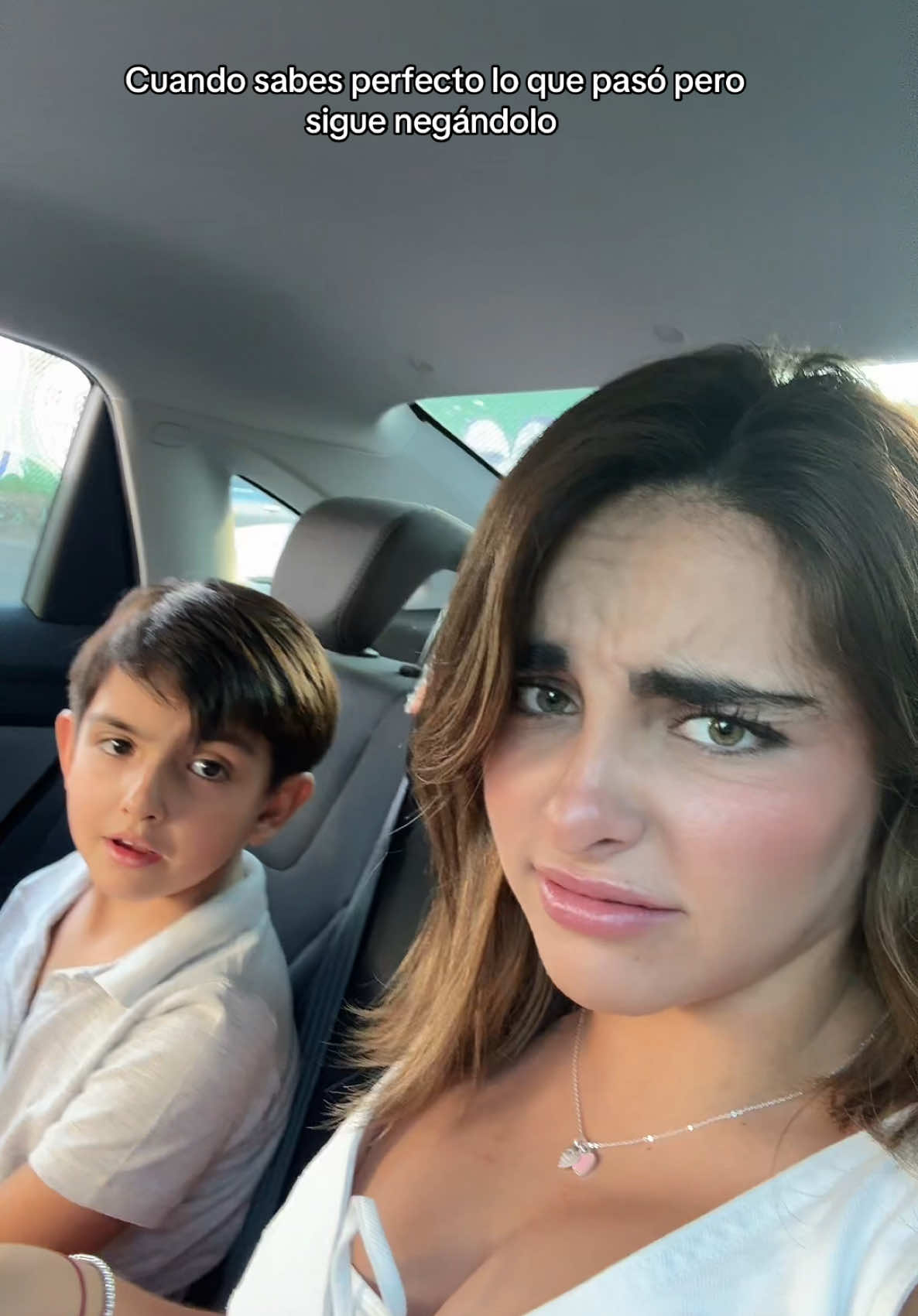 A post by @fer.fzr on TikTok caption: mi hermano ya desbloqueó un miedo a las que sabemos cositas  #parati #fyp #ferzepeda 