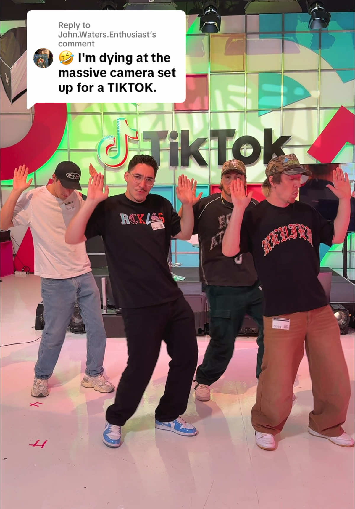 A post by @thewilliamsfam_ on TikTok caption: Replying to @John.Waters.Enthusiast All just for this exact shot 🕺🤣 Thanks @TikTok for having us at the HQ! 🤩 Dc: @Davy&Melo✨ 