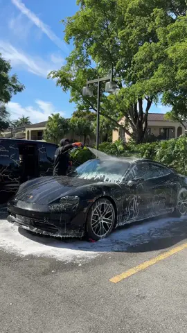 A post by @unickdetailing on TikTok caption: Let’s do a paint correction + Ceramic coating 💯 #detailing #ceramiccoating 