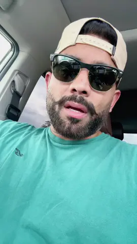 A post by @gippeee on TikTok caption: 🤔