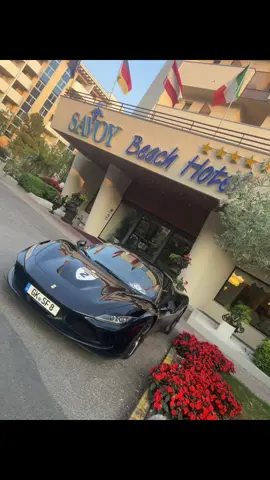 A post by @gamze_azra_ela on TikTok caption: #bibione #hotel#tatilkeyfi #sommar #canimkizimbenimm🧿🧿🧿 