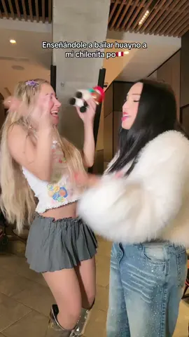 A post by @danielataquire on TikTok caption: Ay tan linda😭🇨🇱@Princesa Alba //Ig:Danielataquire💕#fyp 