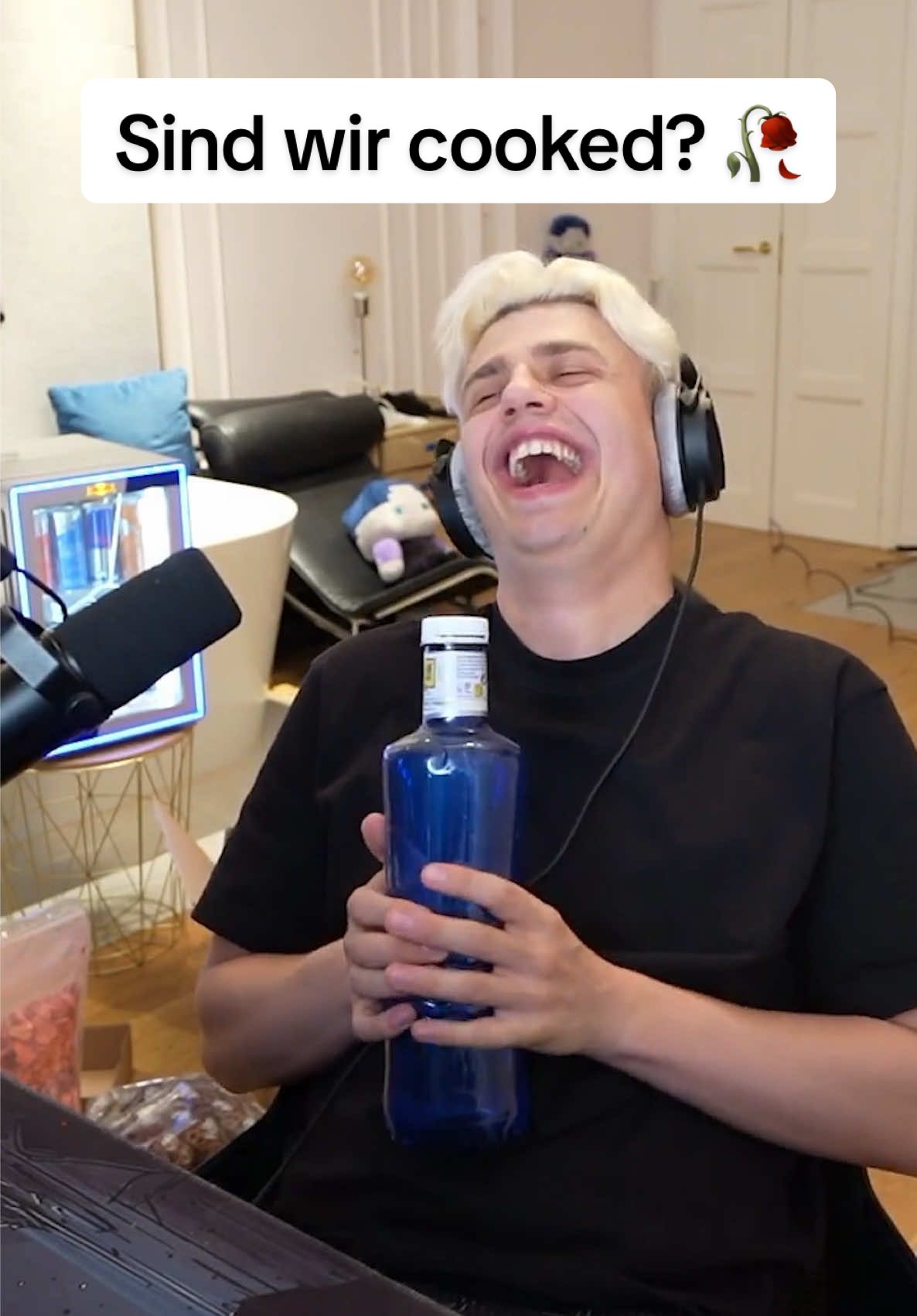 A post by @papaplatte on TikTok caption: Es ist over für uns #papaplatte 