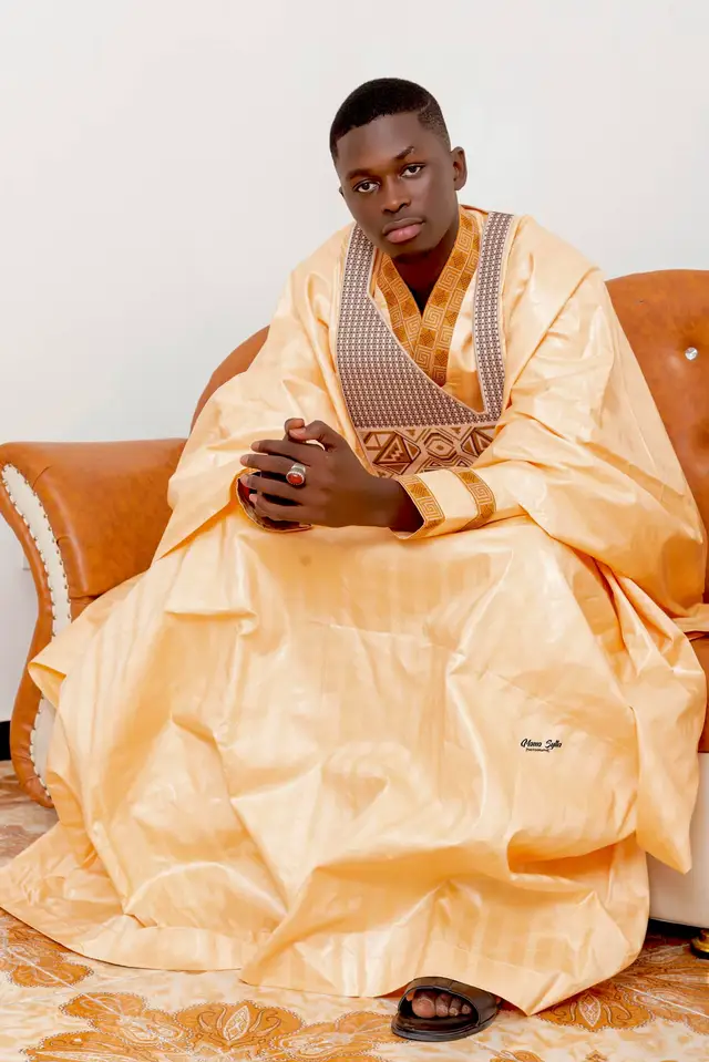 A post by @ndiayeloofficiel on TikTok caption: @kibaprestige @MOMO SYLLA PHOTOGRAPHE #ndiayelobouroi #fypシ゚ 