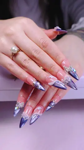 A post by @fresajapomex on TikTok caption: La mejor manicurista en 📍Orlando, FL @lissienails ❤️💅#nailinspo #nailart #FLORIDA 
