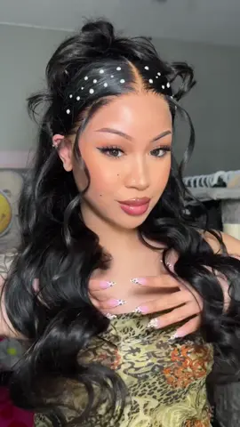 A post by @theangelamae on TikTok caption: style this wig with me💇🏻‍♀️ @celiehair #wiginstall #wig #wigstyling #viral #fyp #trend #foryoupage 