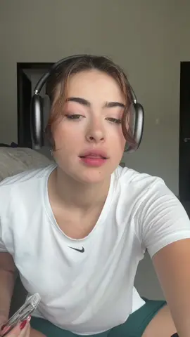 A post by @marianacantu_ on TikTok caption: trident haz algo al respecto