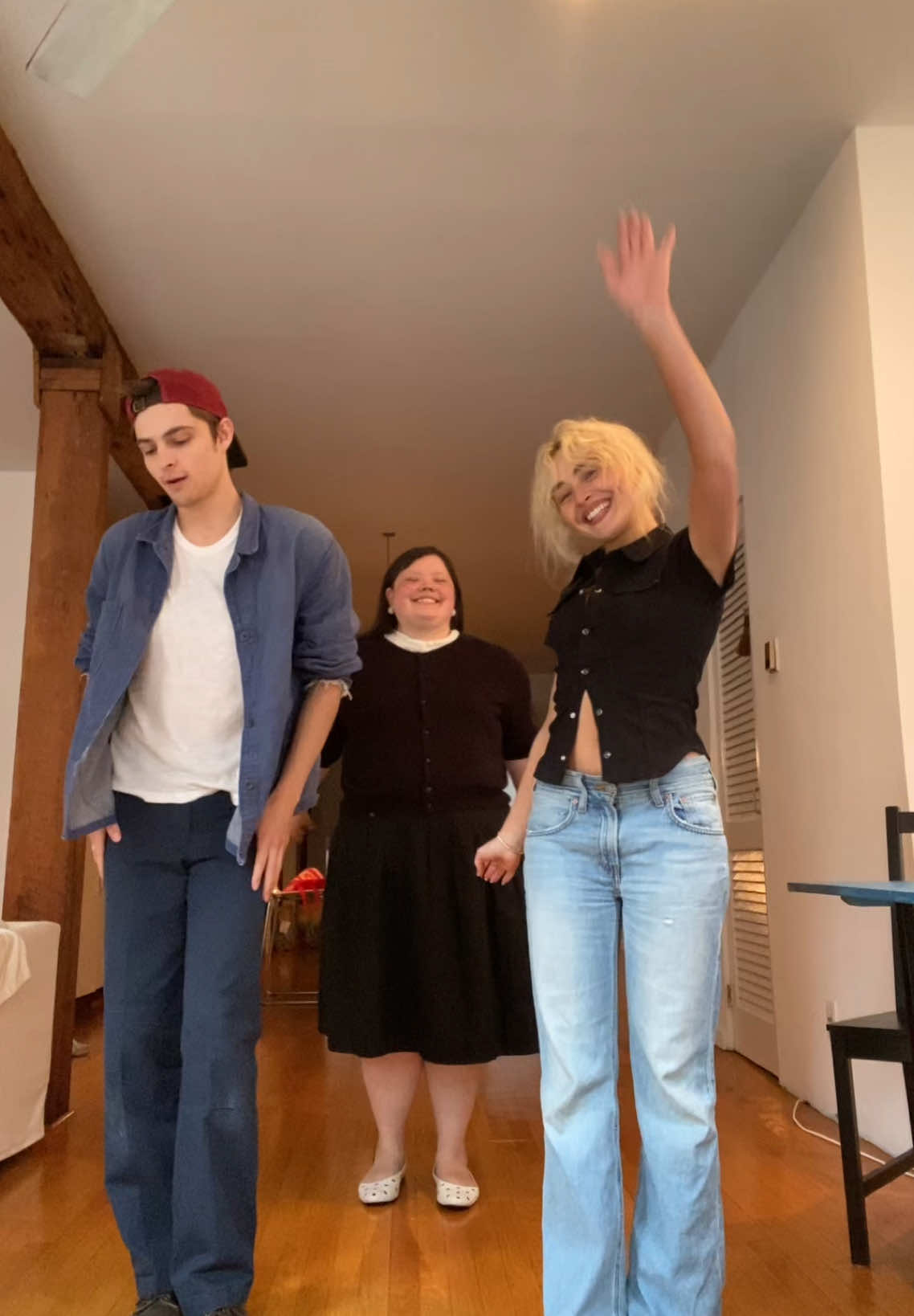 A post by @sabrinacarpenter on TikTok
