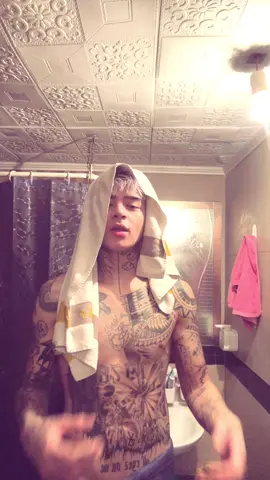 A post by @strangehuman on TikTok caption: rarito