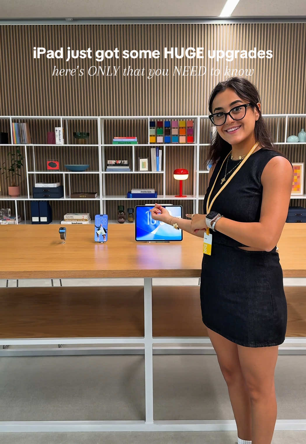A post by @itsangelicageorges on TikTok caption: FIRST LOOK and it’s looking cleeaannn!! #ipados26 #ipad #ios26 #ipadtricks #appletips #ipadhacks 