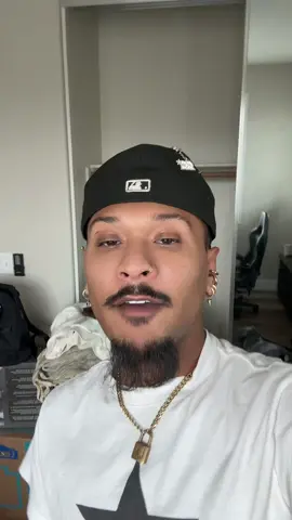 A post by @krisxian on TikTok caption: yooo #fyp #krisxian #mlm 