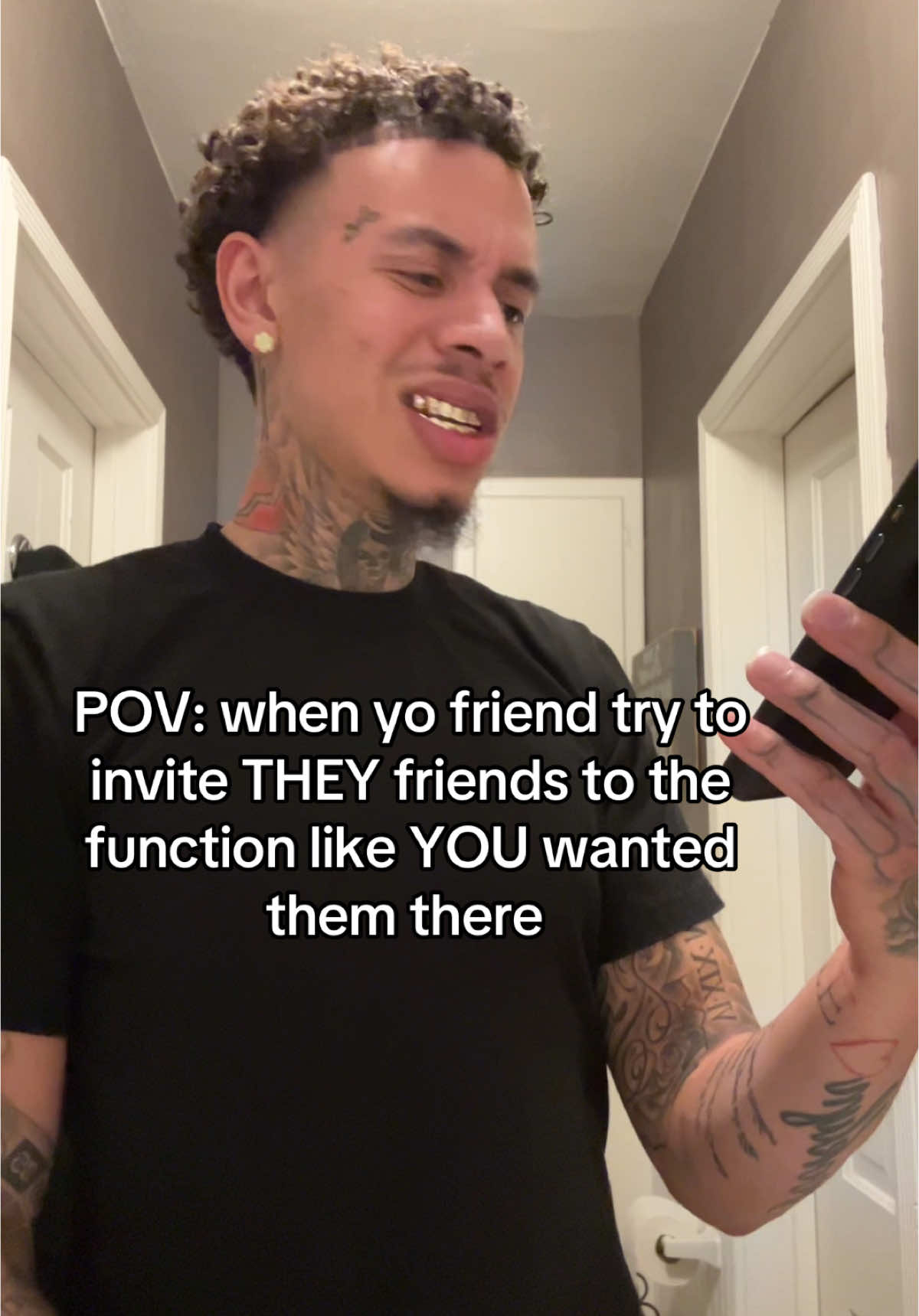A post by @agnb.soloc on TikTok caption: that aint our friend, its yo issue 😐🫵🏽  #foryoupage #fyp #4u #toxic 