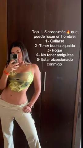A post by @arii_klaus on TikTok caption: #humor #xybca #hot #tik_tok 