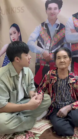 A post by @kisun_2003 on TikTok caption: #ກິຊັນນ້ອຍ❤️ #กันแดดชันคิส #ກັນແດດຊັນຄິສ☀️☀️☀️ 