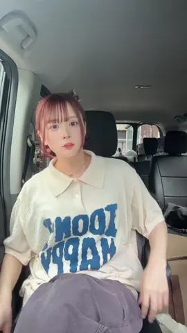A post by @minnakowaikarayada7 on TikTok caption: 誰かと撮るやーつ