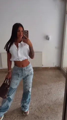 A post by @el_massri_aya on TikTok caption: #Aya👑 #fyp #foryoupagе #viralvideos 