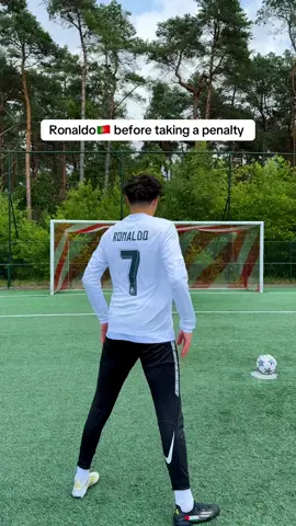 A post by @oussifooty on TikTok caption: Bro’s the coldest penalty taker💀 #football #soccer 
