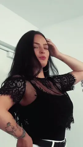 A post by @mada_mada_andreea on TikTok