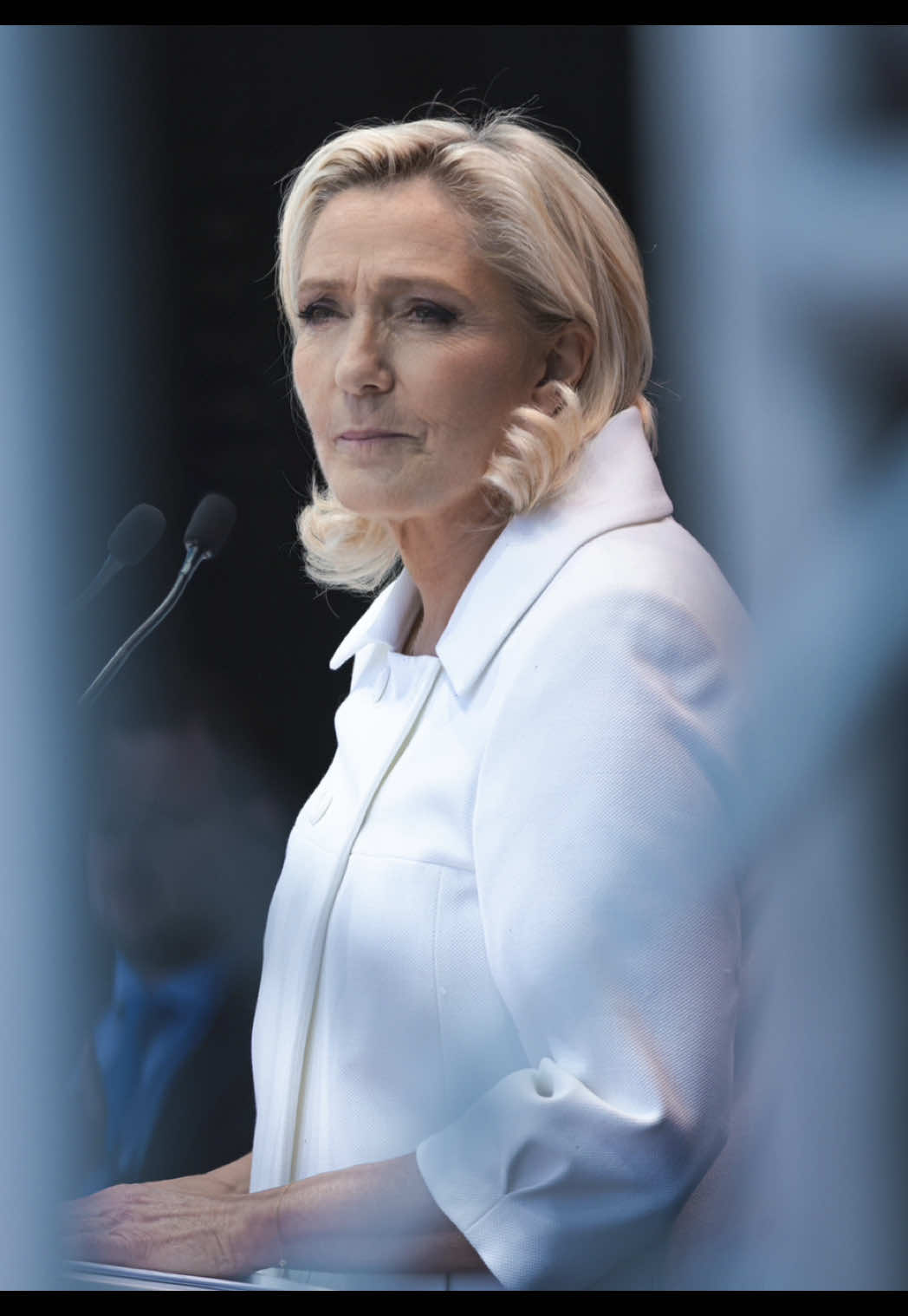A post by @mlp.officiel on TikTok caption: Pas champion, mon frère !