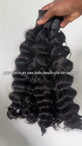A post by @midahair on TikTok caption: Get your hair for those summer braids 🤗🤗 Texture shown: Loose Deep Wave  #bulkhumanhair #bohobraids #humanhairbraids 