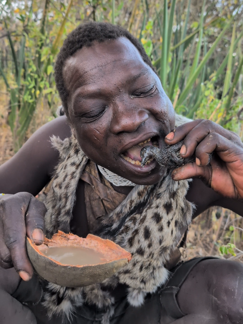 A post by @hadzabe1 on TikTok caption: This is So delicious and nutritious Bird Recipe 😋😲🍲#foodlover #cooking #fyp #village #villagelife #FoodLover #usa🇺🇸 #AfricanSports 