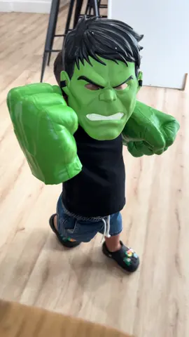 A post by @theegarciafamily on TikTok caption: Tomando me un cafecito y de repente….. 🤣 #theegarciafamily #fyp #foryou #foryoupage 