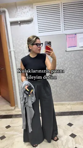A post by @aymirakocakli on TikTok caption: Şarkı sözlerini ezbere biliyorumdur hem de çok iyi