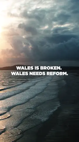 A post by @reformparty_uk on TikTok caption: This is what the people of Port Talbot think of Labour. 