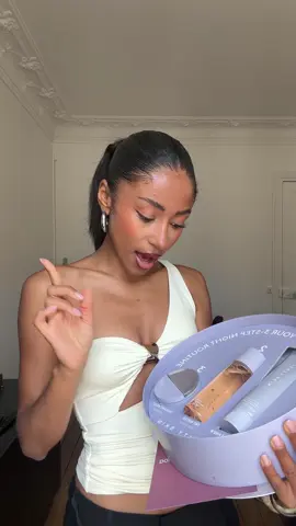 A post by @sarahndiaye on TikTok caption: Be kind with accent 😭 it's a first try lol #prhaul #prunboxing  @Fenty Beauty  @Victoria Beckham Beauty  @Summer Fridays   @Tony Bianco  @KOOKAÏ 