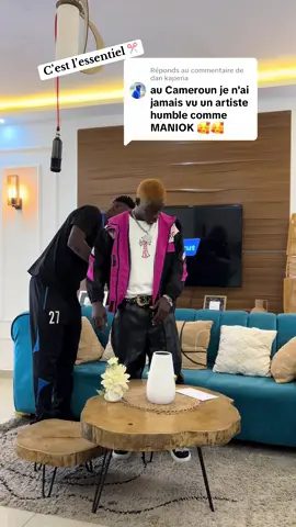 A post by @maniok_officiel on TikTok caption: Réponse à @dan kapena nouvelle vie d’artiste 🎼🎼🎤
